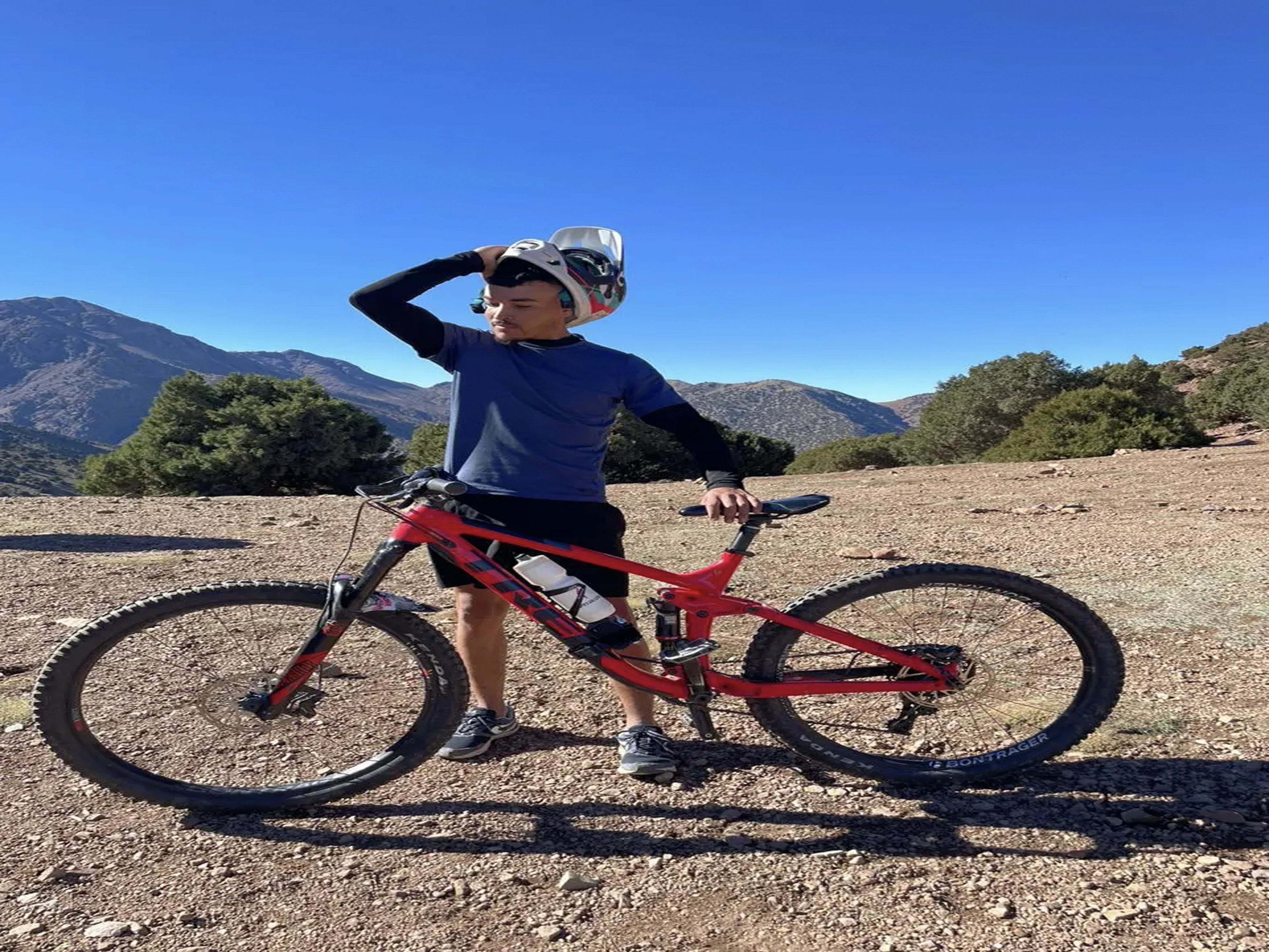 Experience the best adventures in Morocco, from desert safaris and camel rides on golden dunes to mountain trekking, valley explorations, and thrilling water activities.